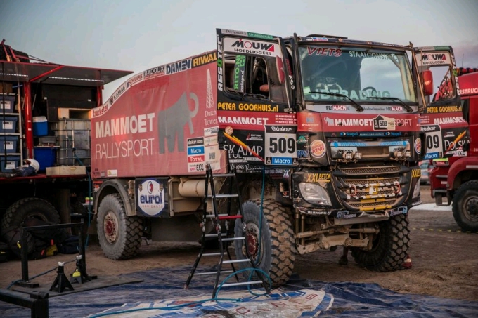 Vallen, opstaan en weer doorgaan voor Mammoet Rallysport: "We geven nooit op"
